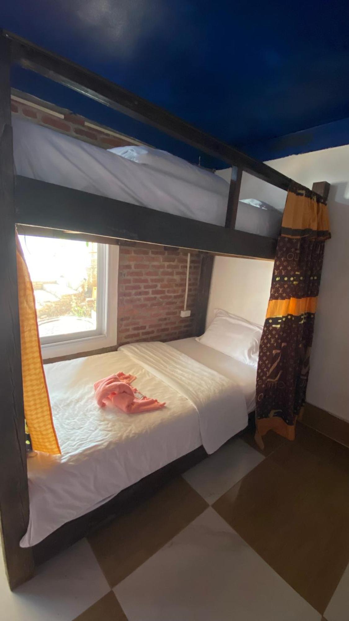 Ferienwohnung Mekong Backpackers Muang Pakbèng Exterior foto